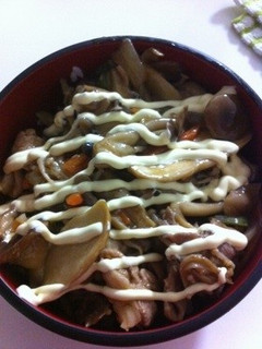 ガッツリなのにヘルシーキノコ丼-レシピのメイン写真