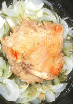 鶏もも肉と新たまねぎのタジン鍋焼き-レシピのメイン写真