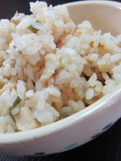 子供も喜ぶ♪炊き込みご飯-レシピのメイン写真