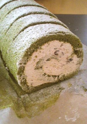 抹茶米粉ロールケーキ☆あずきクリーム-レシピのメイン写真