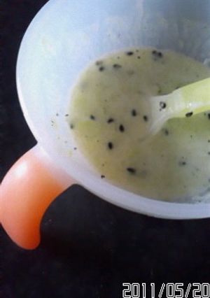簡単離乳食★ゴマきゅうりヨーグルト♪-レシピのメイン写真