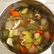島の野菜と宮古味噌で♪ひと味違う豚汁♪