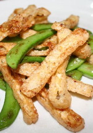 つるなしスナップえんどうと油揚げの炒め物-レシピのメイン写真