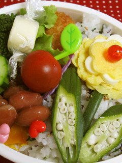 ☆お花♪かわいいお弁当☆-レシピのメイン写真