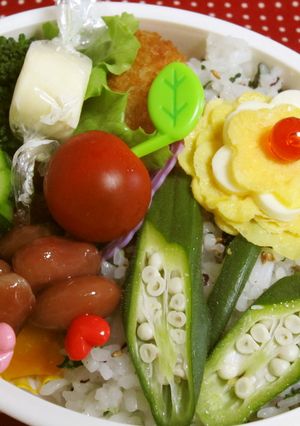 ☆お花♪かわいいお弁当☆-レシピのメイン写真
