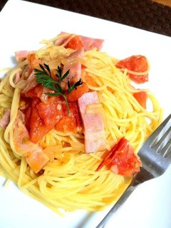トマトとベーコンのシンプルパスタ-レシピのメイン写真