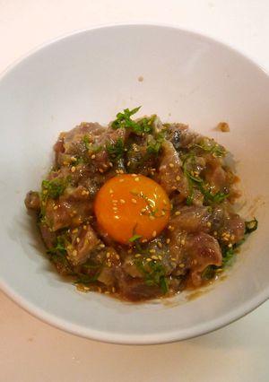 夏のビールと♪梅ダレdeカツオのユッケ-レシピのメイン写真