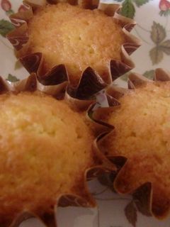 簡単★あっという間にプチマドレーヌ!-レシピのメイン写真