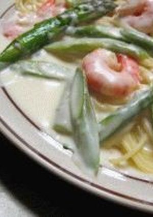 アスパラと海老のパスタ~ホワイトソース-レシピのメイン写真
