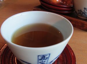 古くなった緑茶で自家製ほうじ茶-レシピのメイン写真