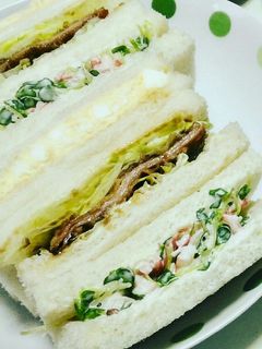 カイワレ大根とカニカマのサンドイッチ-レシピのメイン写真