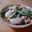 スナップエンドウとかまぼこのサラダ