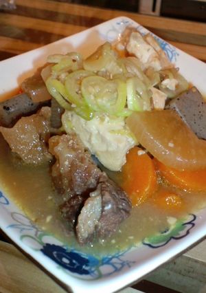おかずにもぴったり！具沢山の牛すじ煮込み-レシピのメイン写真