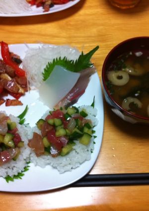 海鮮ときゅうりとたくあんのぶっかけご飯-レシピのメイン写真