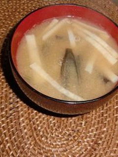ワラビと大根のお味噌汁-レシピのメイン写真