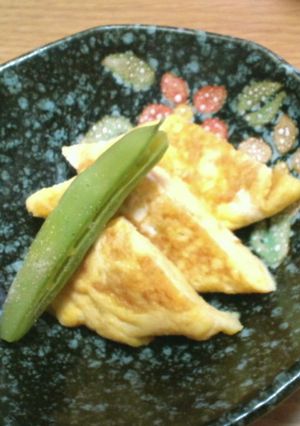 【母の味】ゴマが香る優しい味の卵焼きです-レシピのメイン写真