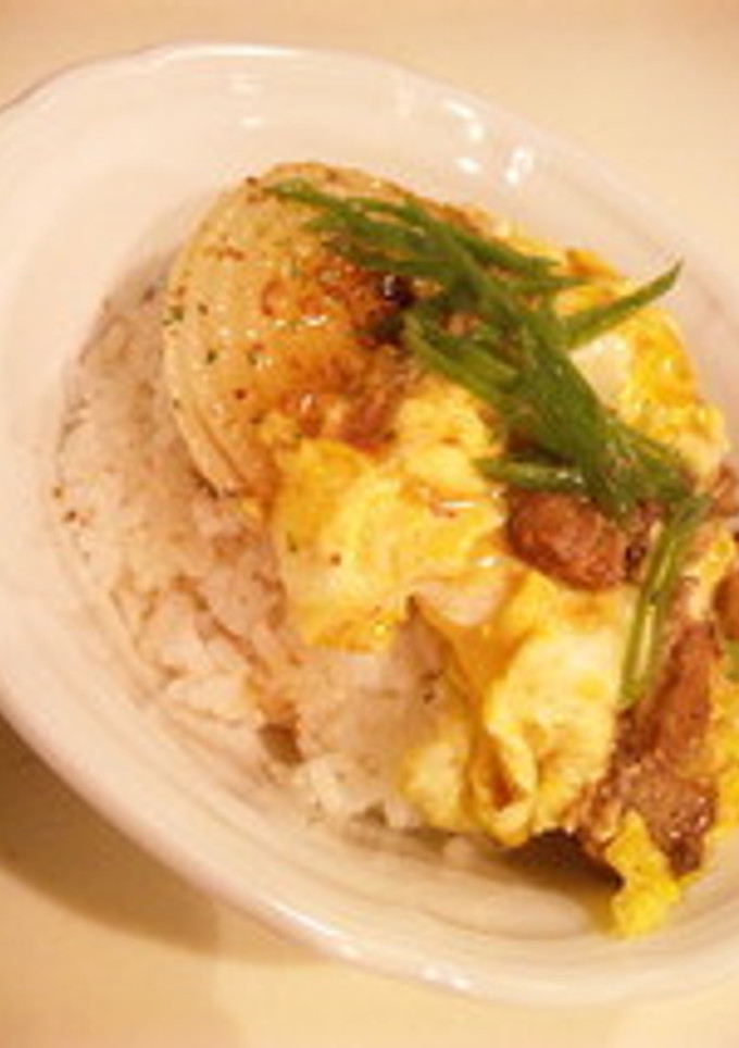 新玉葱とさんま缶deたまご丼-レシピのメイン写真
