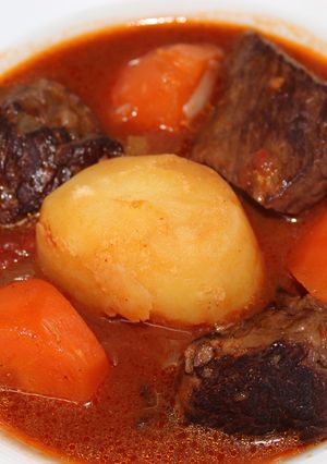 週末にオヤジが作るじっくりビーフシチュー-レシピのメイン写真