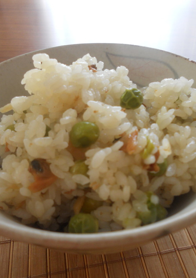 あさりの佃煮とグリンピースの炊き込みご飯-レシピのメイン写真