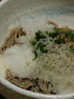 とろろ・じゃこ・オオバ・大根おろしの冷しうどん-レシピのメイン写真