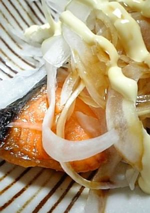 焼き鮭でも美味しい♪オニオンサーモン-レシピのメイン写真