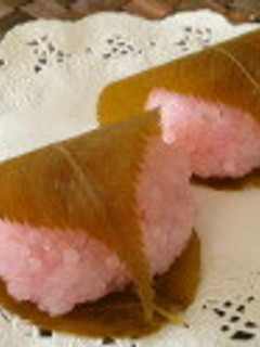 電子レンジで簡単☆関西風道明寺粉の桜餅-レシピのメイン写真