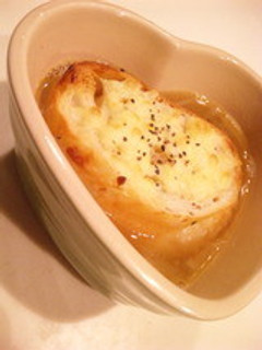 あめ色オニオンdeオニオングラタンスープ-レシピのメイン写真