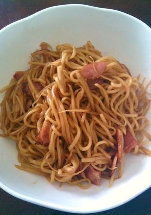ゴボウとベーコンのバター風味焼きそば-レシピのメイン写真