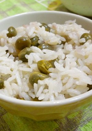 紫えんどう(グリーンピース)の豆ご飯-レシピのメイン写真