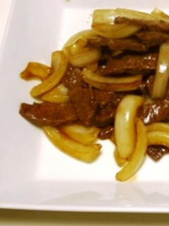 簡単!新玉ねぎと牛肉のカレー炒め-レシピのメイン写真