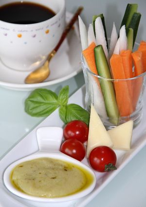 野菜スティック用チーズバジルペースト-レシピのメイン写真