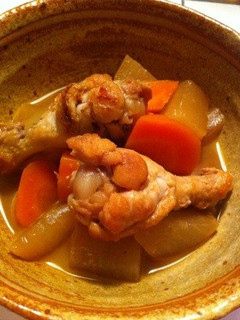 鳥手羽元と大根とにんじんの中華煮-レシピのメイン写真