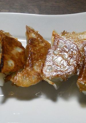 ホットプレートで☆蓮根・大葉入り焼き餃子-レシピのメイン写真