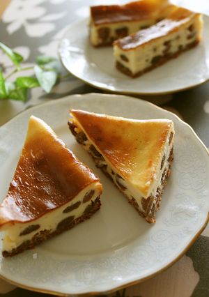 ベイクド♬ラムレーズンチーズケーキバー♬-レシピのメイン写真