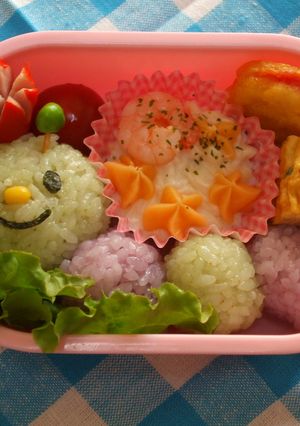 ☆２色のあおむし君弁当☆[キャラ弁]-レシピのメイン写真