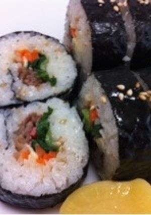 韓国料理 カラフル韓国のり巻き キムパブ-レシピのメイン写真