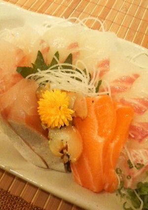 絶対役立つ！お刺身の盛り付け方。３秒簡単-レシピのメイン写真