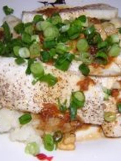 まぐろのにんにく醤油ソース、ポテト添え-レシピのメイン写真