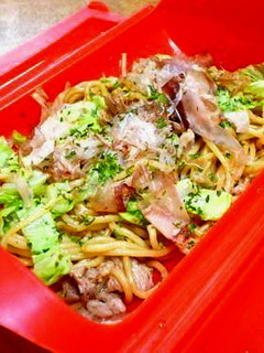 冷凍保存した麺を使って!レンジ焼きそば-レシピのメイン写真