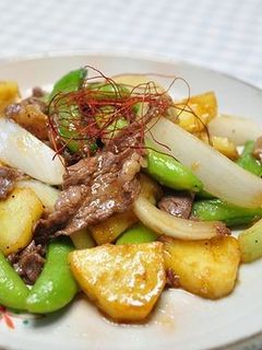 新じゃがいもとスナップエンドウの牛肉炒め-レシピのメイン写真
