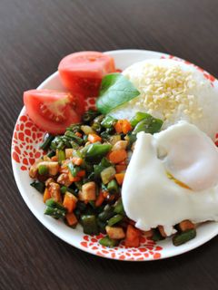 ガパオご飯(鶏肉とバジルのいためご飯)-レシピのメイン写真