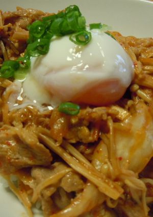 ご飯が進む☆うまうま豚キムチ丼-レシピのメイン写真