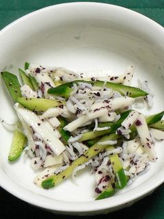 長芋と胡瓜、釜揚げちりめんのゆかり和え-レシピのメイン写真