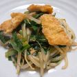 弁当にニラもやしの焼肉たれケチャップ炒め