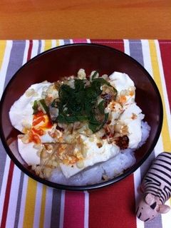 食べるラー油で麻婆豆腐風?超簡単豆腐丼-レシピのメイン写真