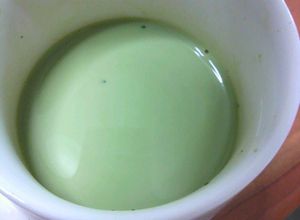 アイスでもホットでも！抹茶豆乳ラテ-レシピのメイン写真