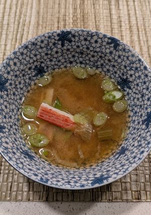アメリカ・カニカマの味噌汁-レシピのメイン写真
