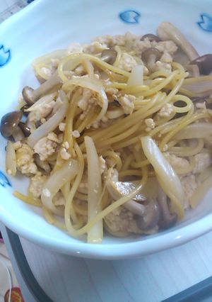 鶏ひき肉ときのこの醤油バターパスタ☆-レシピのメイン写真