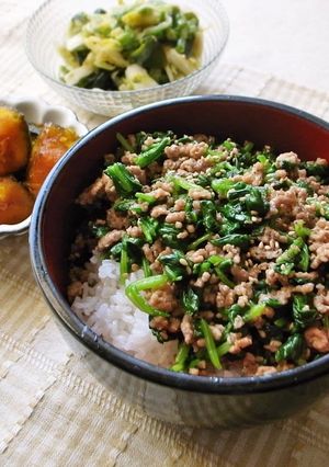 2食材で簡単ビビンバ風♪ホウレン草＆挽肉-レシピのメイン写真