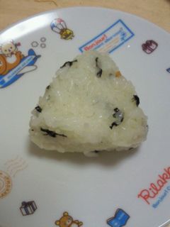 簡単すぎ^^お茶づけおにぎり-レシピのメイン写真